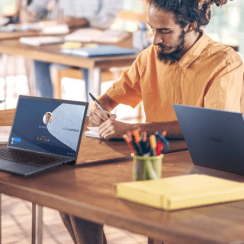 expertbook-b1400-b1500-Lifestyle-1-750x500-2